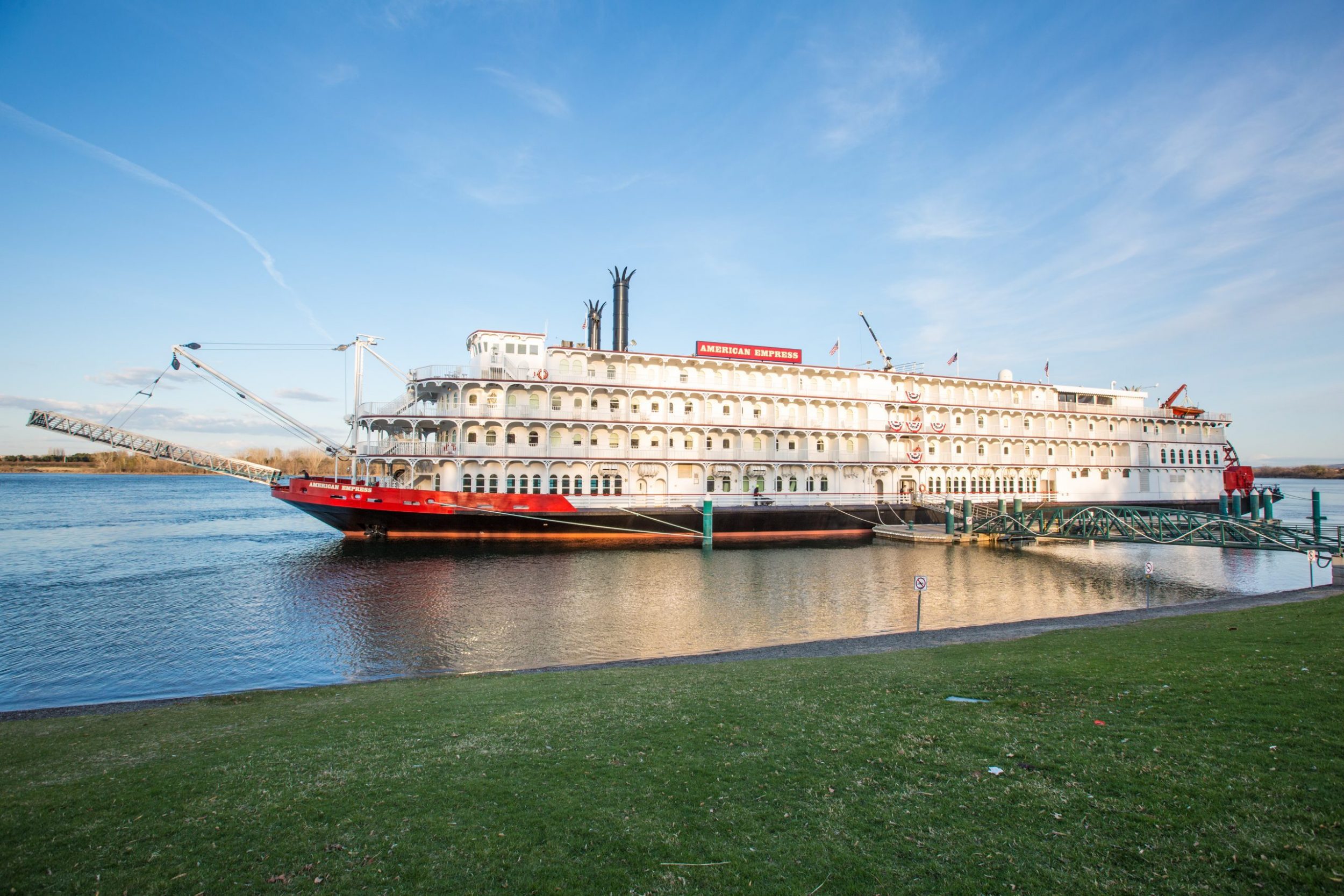 Columbia and Snake River Cruise on the American Empress TravelStore